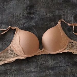Victoria Secret 32A